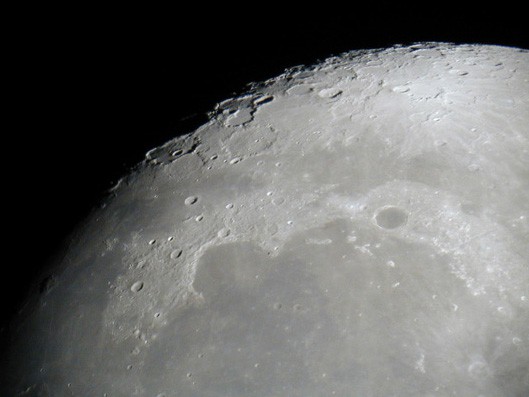 mondlandschaft-20001208a