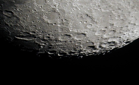 mondlandschaft-20010404a